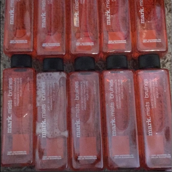 Avon Mark juicy watermelon mist 10